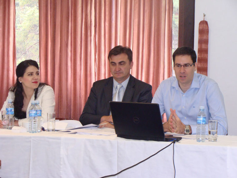 Seminari u okviru projekta “Za uvođenje odgovornosti, efikasnosti i transparentnosti u tužilaštvima – građanska podrška u uspostavljanju FMC”