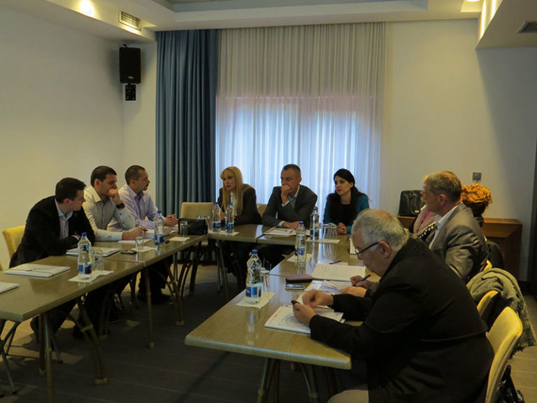 Okrugli stolovi u okviru projekta “Za uvođenje odgovornosti, efikasnosti i transparentnosti u tužilaštvima – građanska podrška u uspostavljanju sistema finansijskog upravljanja i kontrole (FMC)”