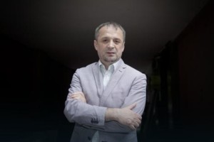 Ilić: Ne treba nam “ustavni stampedo” niti oktroisani ustav