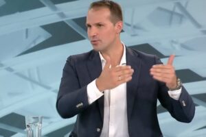 Predrag Milovanović za Novu: „Da li možete da zamislite kako su sednice do skoro izgledale kada je blenda kamere bila zatvorena?“
