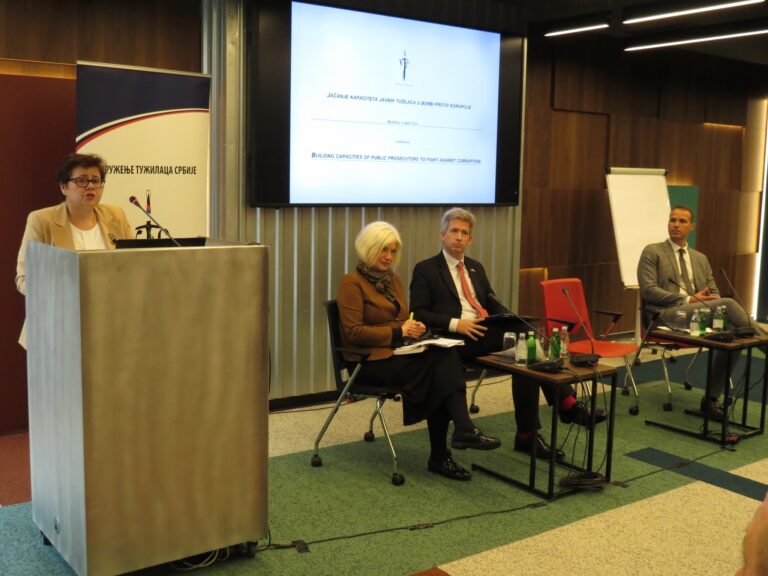 UTS konferencija: tužioci otvoreno o nezadovoljstvu položajem, pritiscima, (ne)primeni novih tužilačkih zakona i (ne)spremnosti na sopstvenu samostalnost